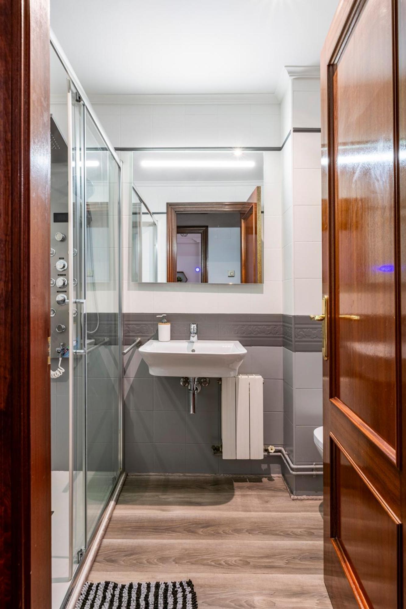 Exclusivo "Gran Bilbao" Suite Deluxe Parking Opcional Santurtzi ภายนอก รูปภาพ